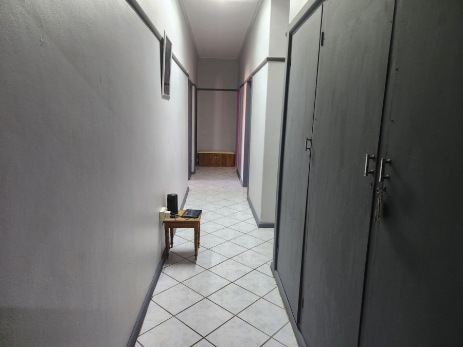 4 Bedroom Property for Sale in Die Rand Northern Cape